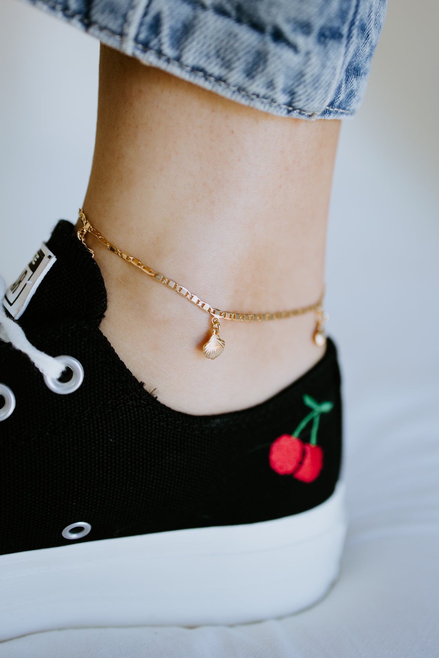 Shell Charm Anklet