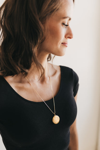 Wildflower Locket (Gold)