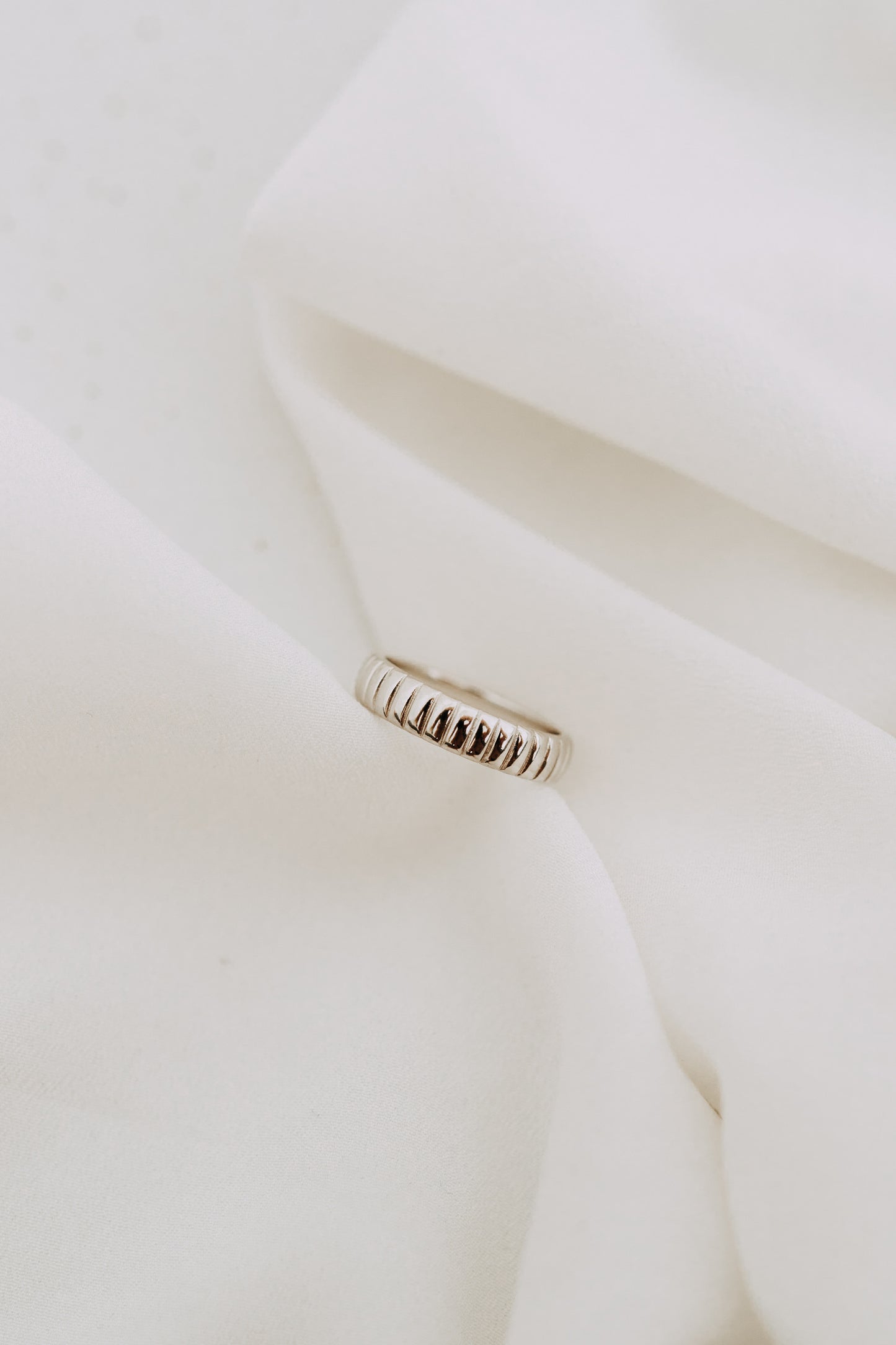 Éclair Ring - Sterling Silver