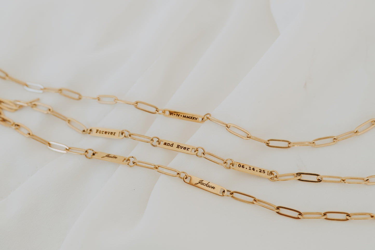 Engraved 1 Bar Necklace