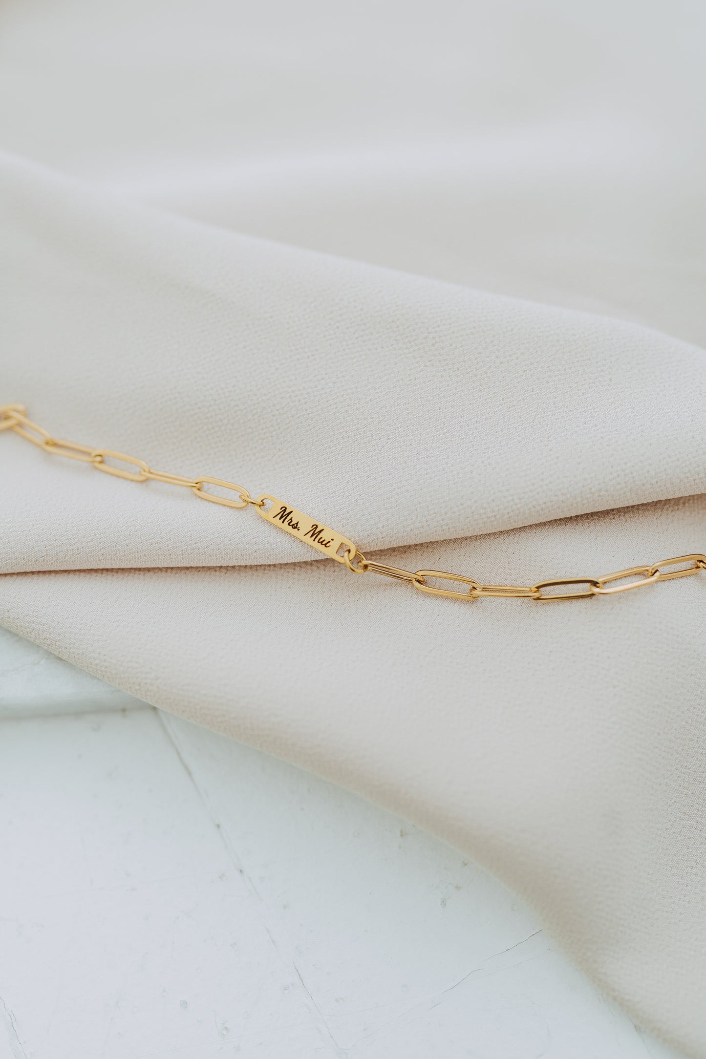 Engraved 1 Bar Bracelet - Paperclip