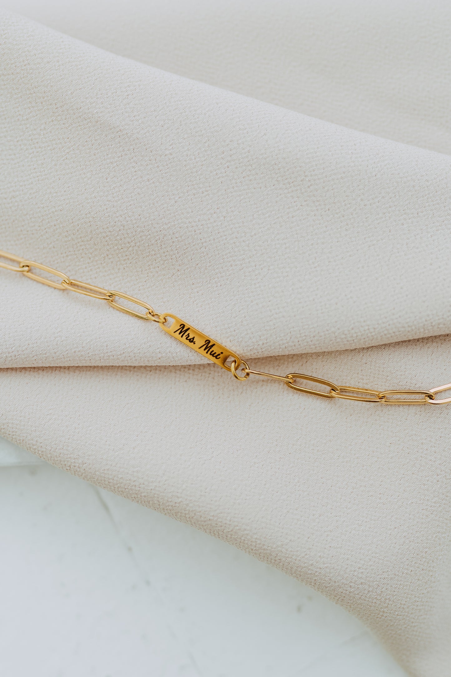 Engraved 1 Bar Bracelet - Paperclip