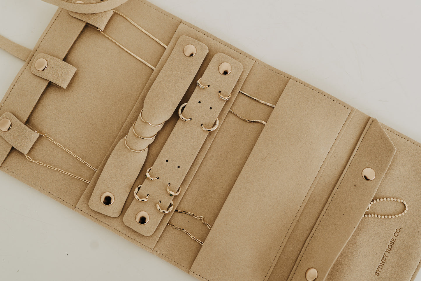 Traveler Jewelry Case