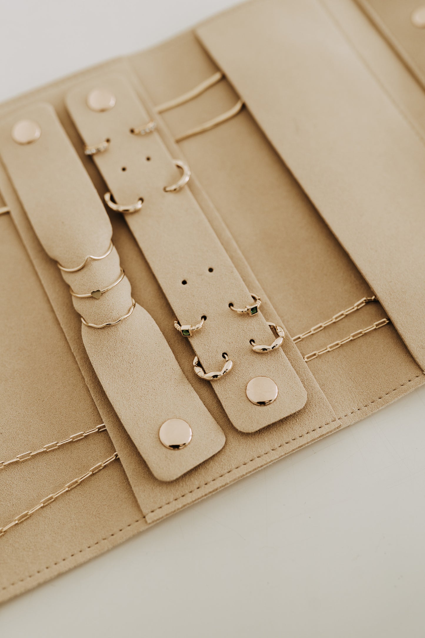 Traveler Jewelry Case