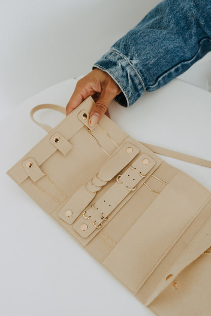 Traveler Jewelry Case