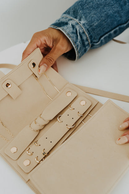Traveler Jewelry Case