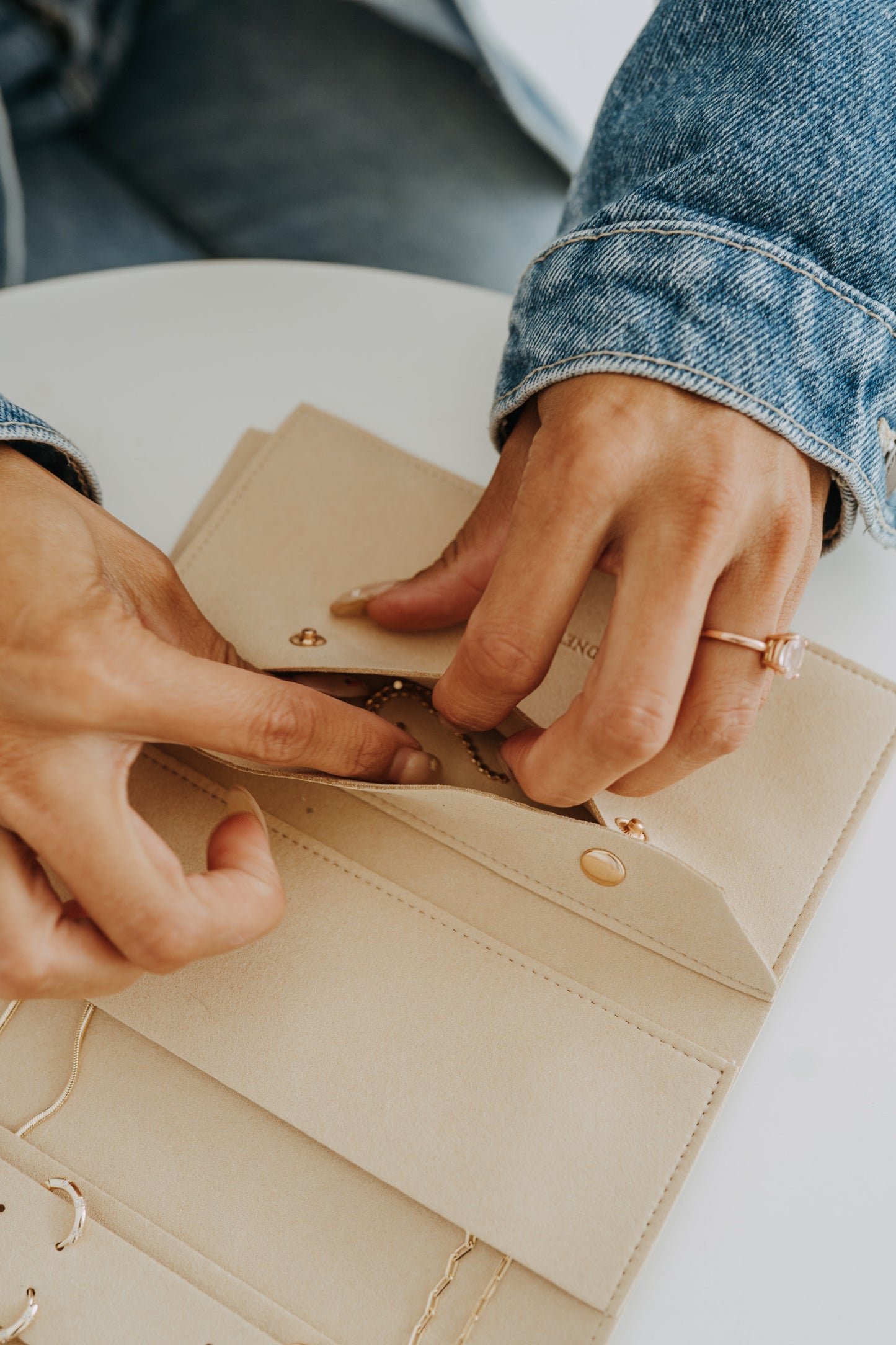 Traveler Jewelry Case