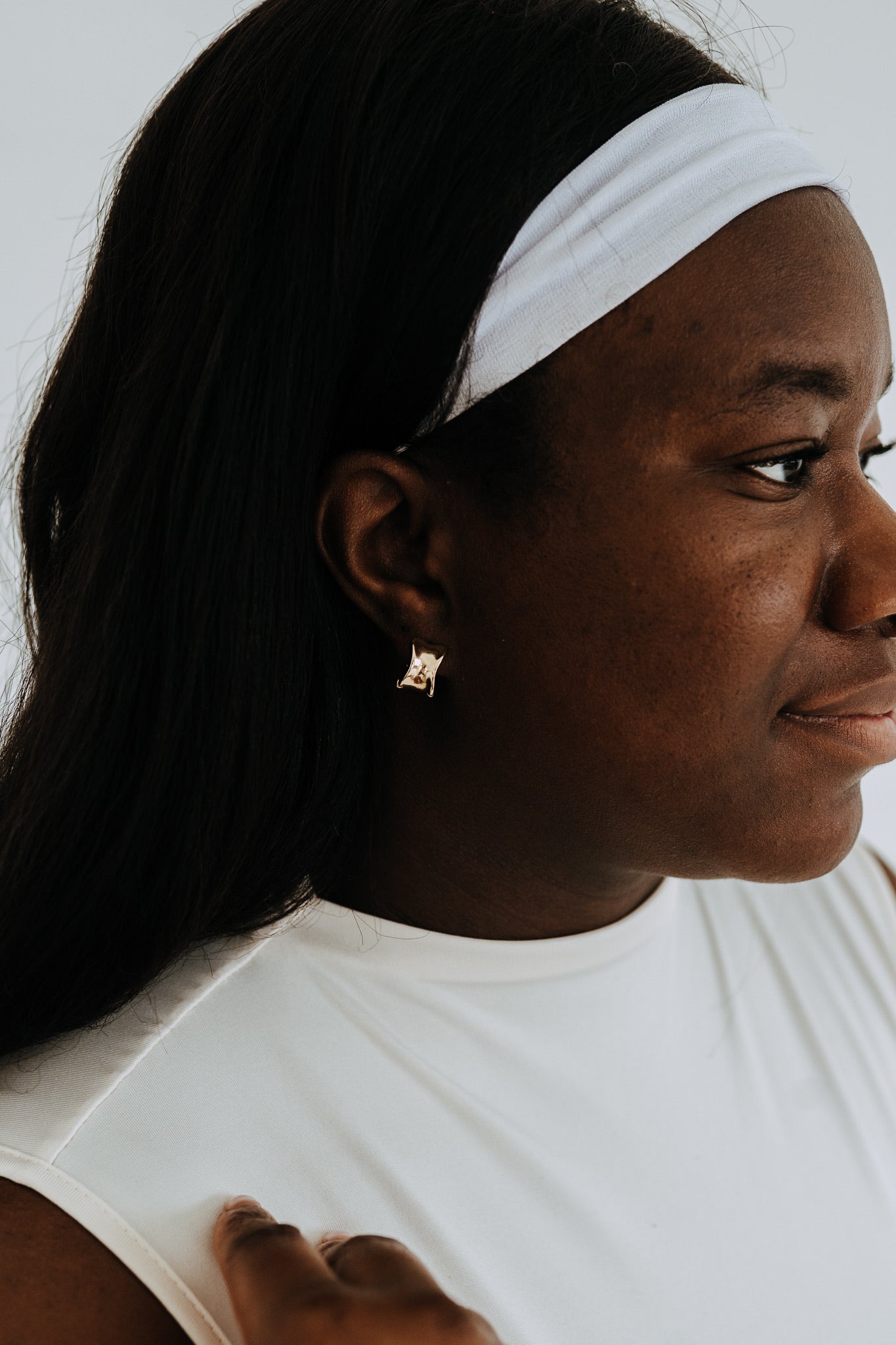 Rove Hoops – Gold Filled Chunky Mini Hoops