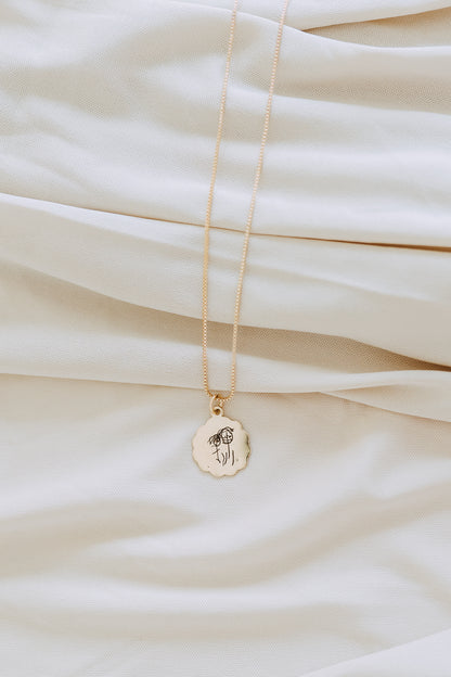 Handwritten Engraved Scalloped Circle