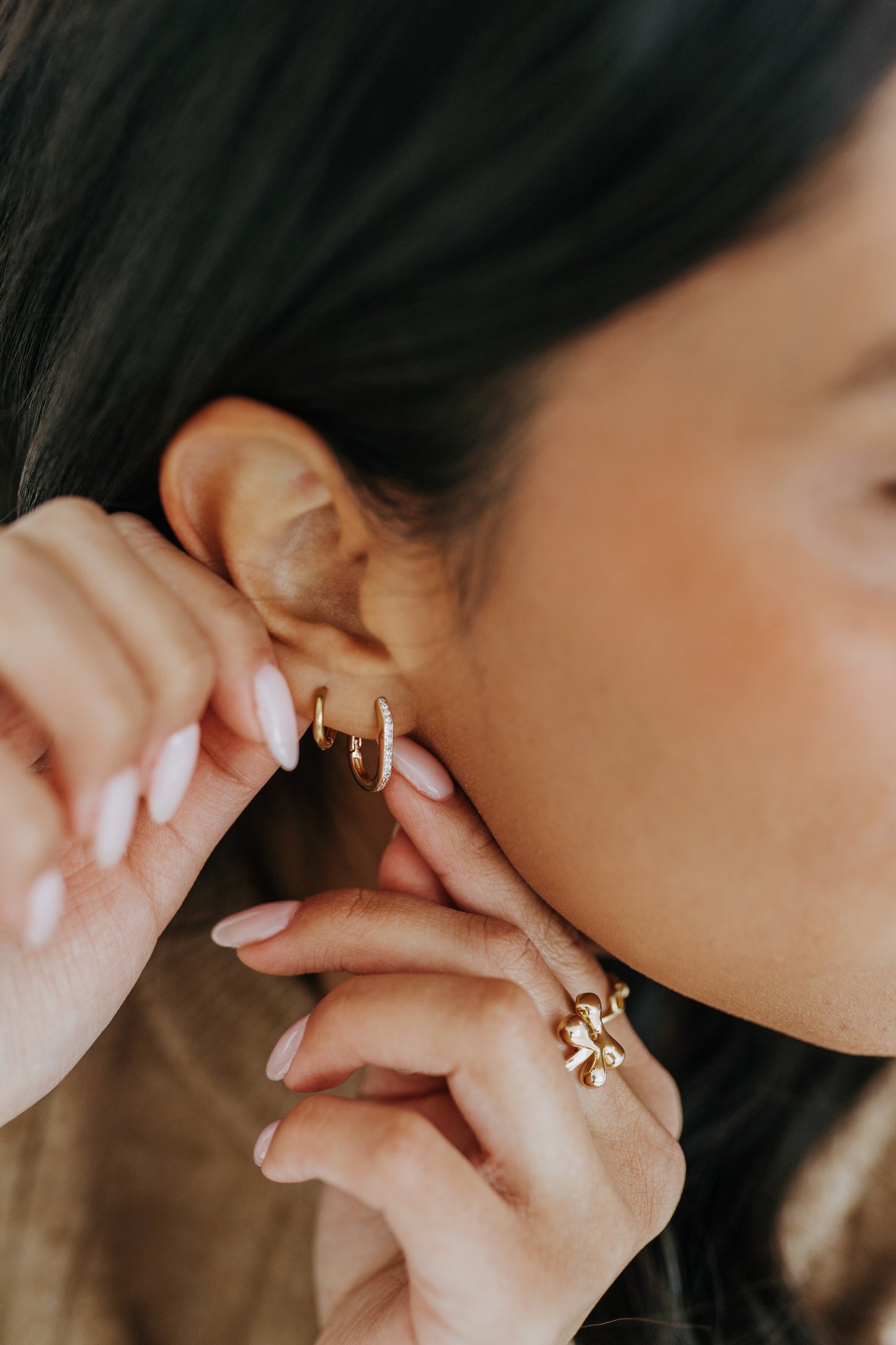 Pave Rectangle Hoops