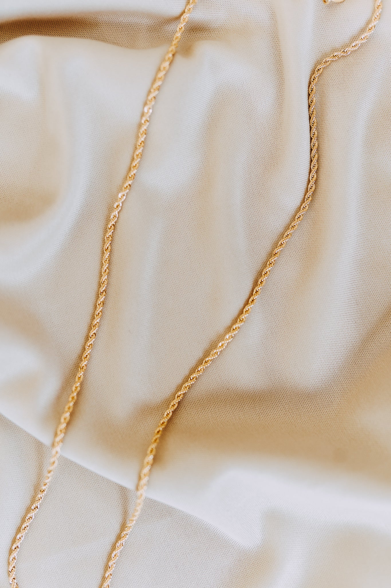 Minimal gold rope chain necklace for men with a lightweight everyday look and subtle shine