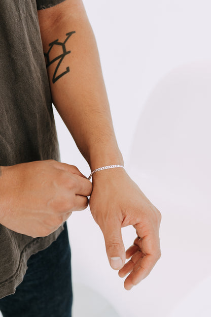 Everyday sterling silver chain bracelet for men styled casually