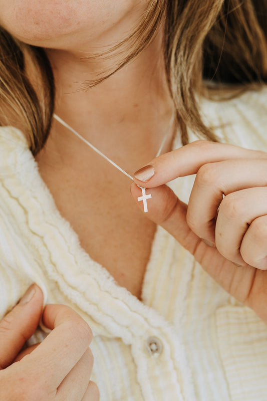Minimal Sterling Silver Cross Necklace – Dainty Cross Pendant