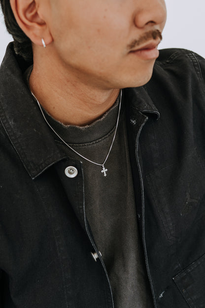Detailed silver heirloom cross pendant 