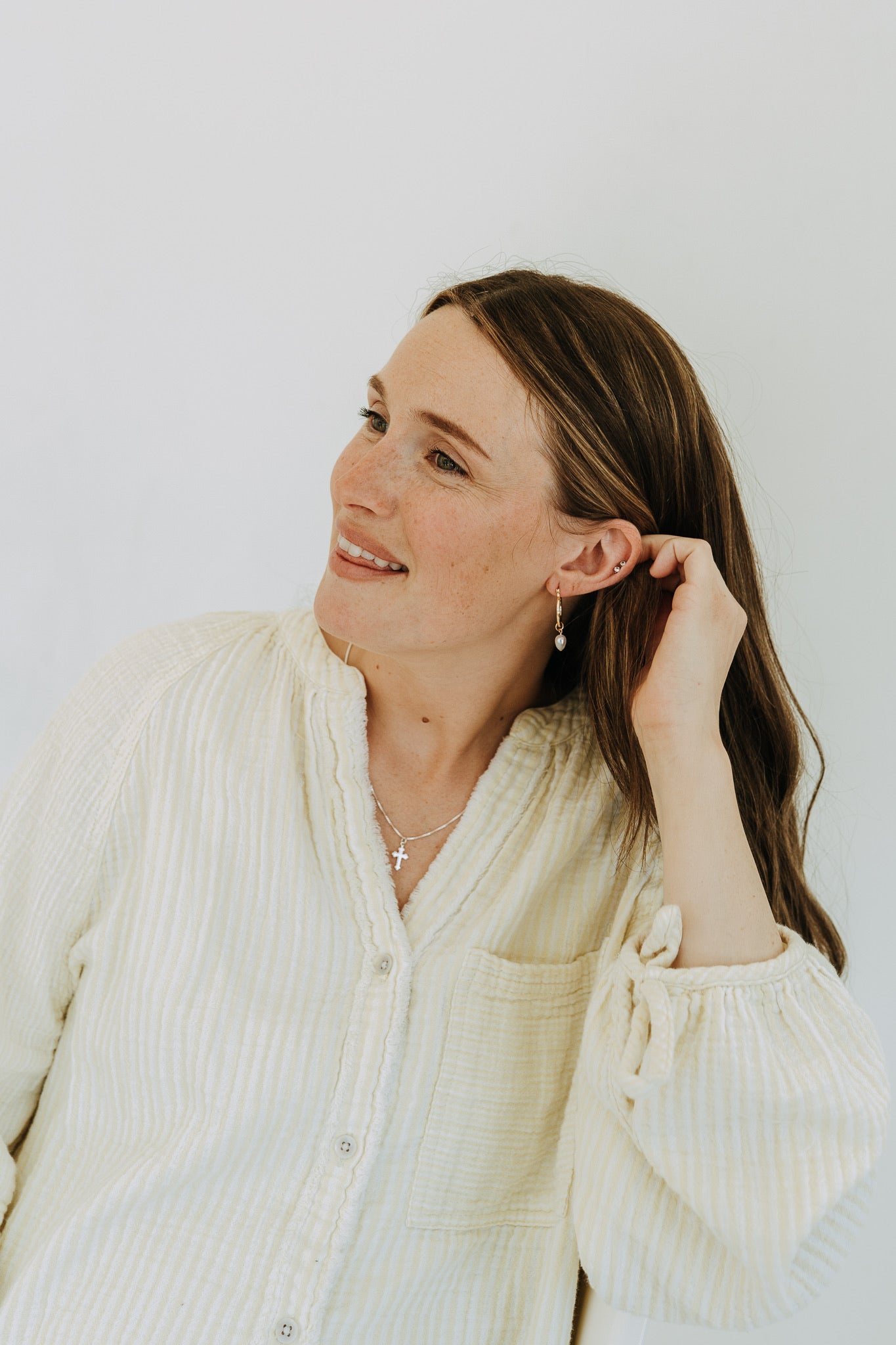 Lightweight pearl charm hoop earrings with classic minimal design