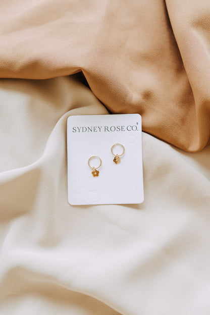 Daisy Hoop Earrings | Removable Daisy Charm Gold Hoops